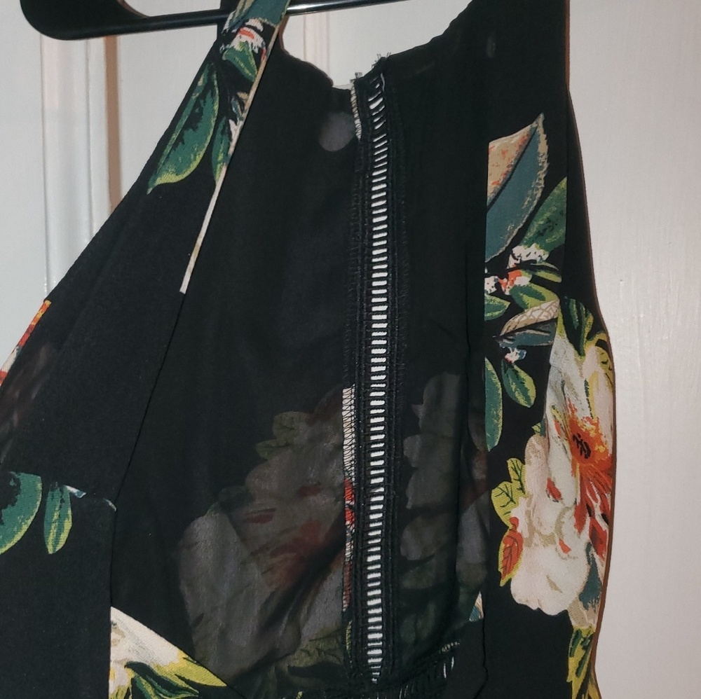 Dress - Picture 3 of 3